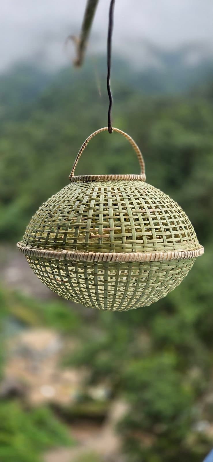 Rounded lantern-form bamboo pendant shade