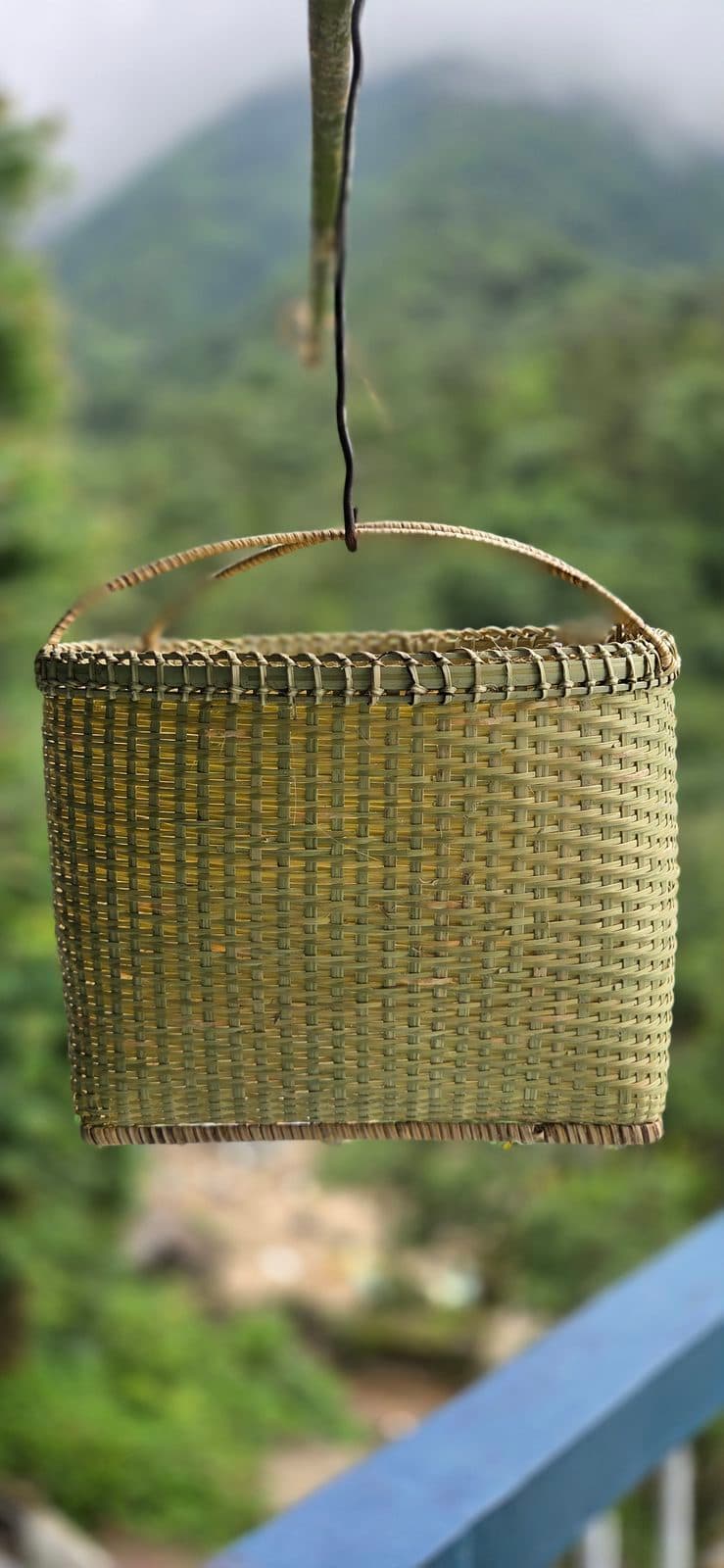 Woven shopping tote seen from the front